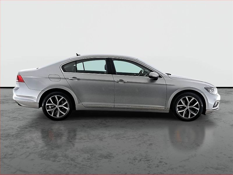 Volkswagen Passat (2019) 1.5 TSI, Automat, Kůže, Navi - fotka 6 z 19