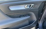 Volvo XC40 B3 FWD BE // 360 // kola - náhled 11