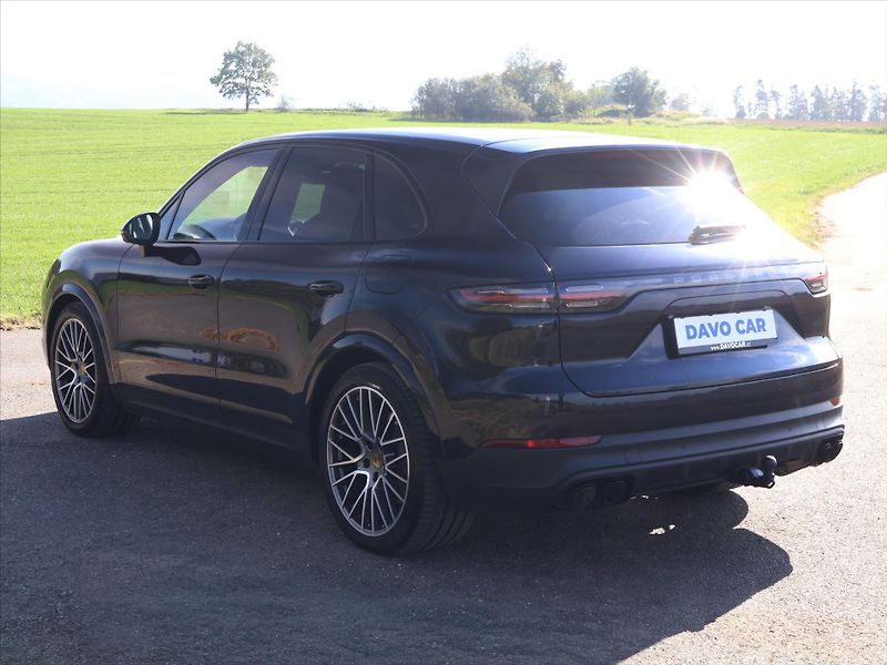 Porsche Cayenne 3,0 EHV 340kW Platinum DPH - fotka 5 z 48