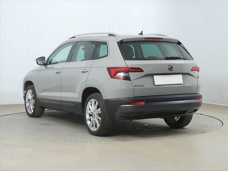 Škoda Karoq (2017) Style 1.5 TSI - fotka 4 z 18