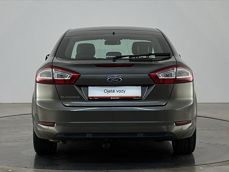 Ford Mondeo Titanium - fotka 17 z 28