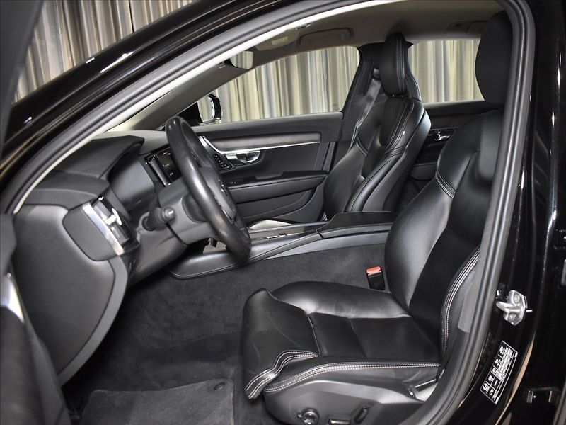 Volvo V90 2,0 CC D5 PRO Bezklíč,Tažný - fotka 8 z 26