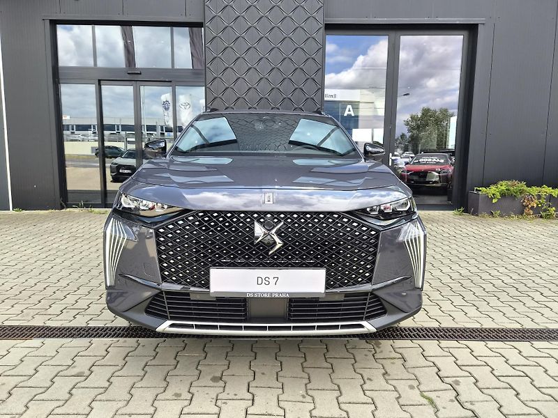 DS Automobiles DS7 (2026) 7 PALLAS 1.5 BlueHDi 130k EAT8 - fotka 2 z 19