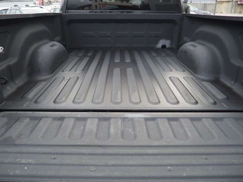 Dodge RAM 1500 (2021) Warlock 4x4 LPG - fotka 14 z 35