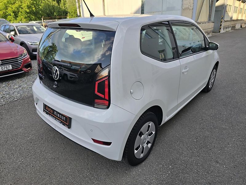Volkswagen up! CNG KAMERA + DIGIKLIMA ČR - fotka 4 z 28