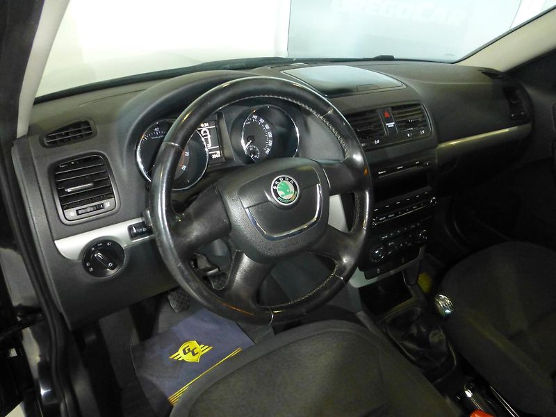 Škoda Yeti (2010) 1,2TSI-77KW*DIGI*PARK S*VYHŘ.S - fotka 12 z 26