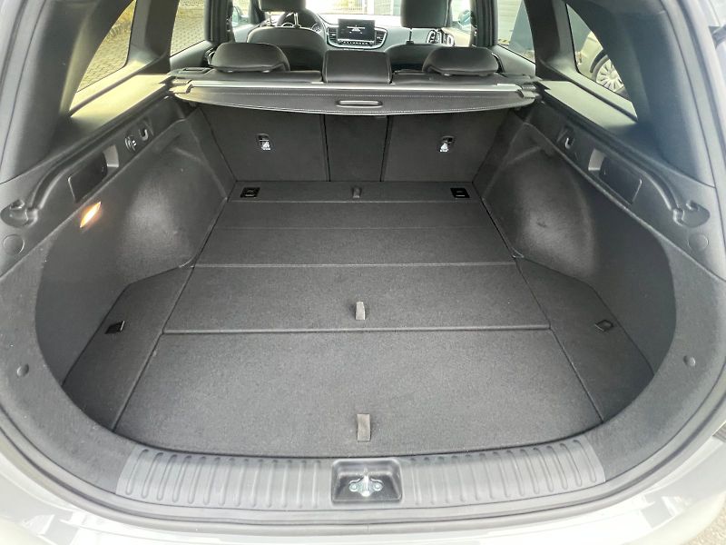 Kia Ceed (2025) Edice 30 1.5 T- GDI 103 kW 6°m - fotka 31 z 32