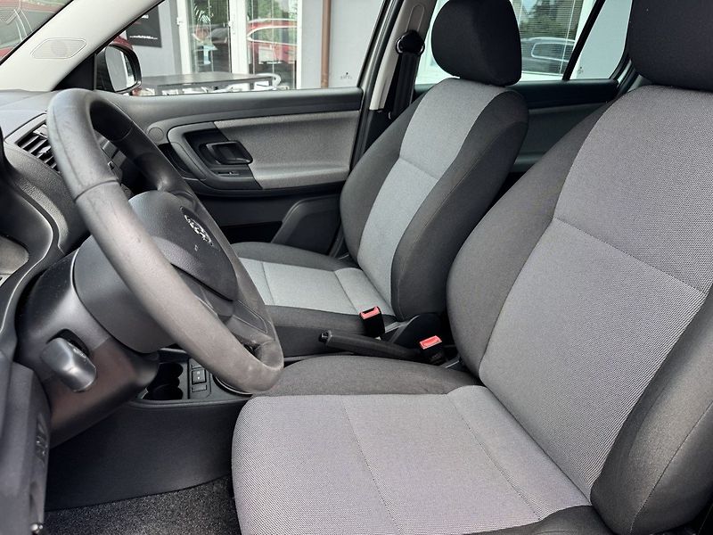 Škoda Fabia (2014) 1.2HTP Active Klima Tažné Z. - fotka 23 z 49