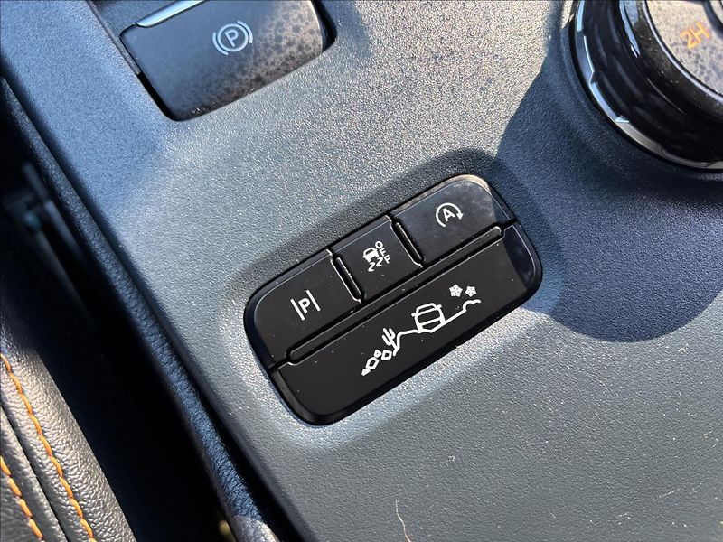 Ford Ranger 3,0 EcoBlue 177kW V6 Wildtrak - fotka 37 z 43