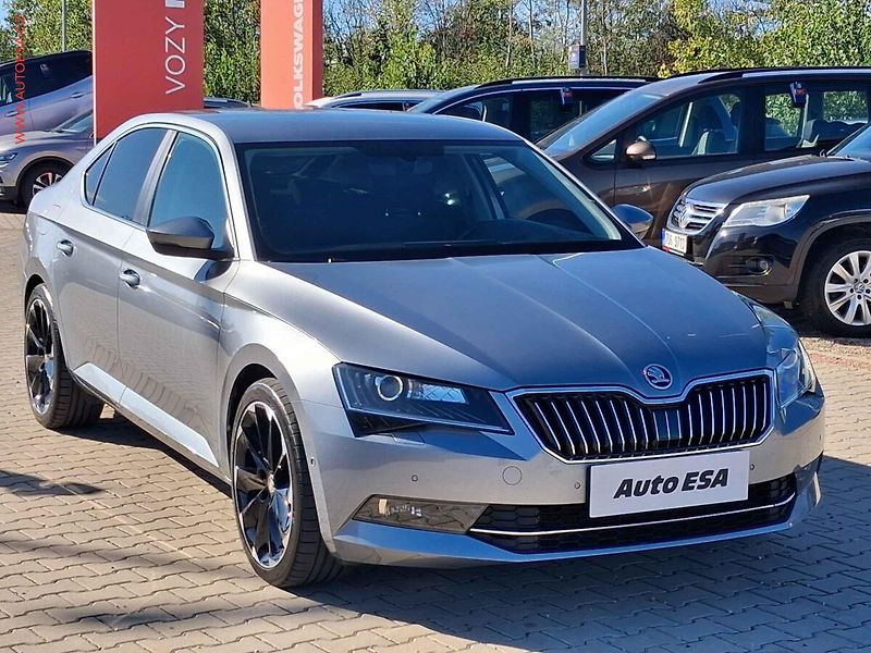 Škoda Superb (2015) 2.0 TDI, ČR, DSG, navi, bixen - fotografie inzerátu