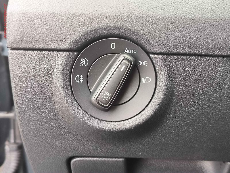 Škoda Octavia (2018) 1.4TSi, 2.maj,ČR, Xenon, navi - fotka 18 z 22