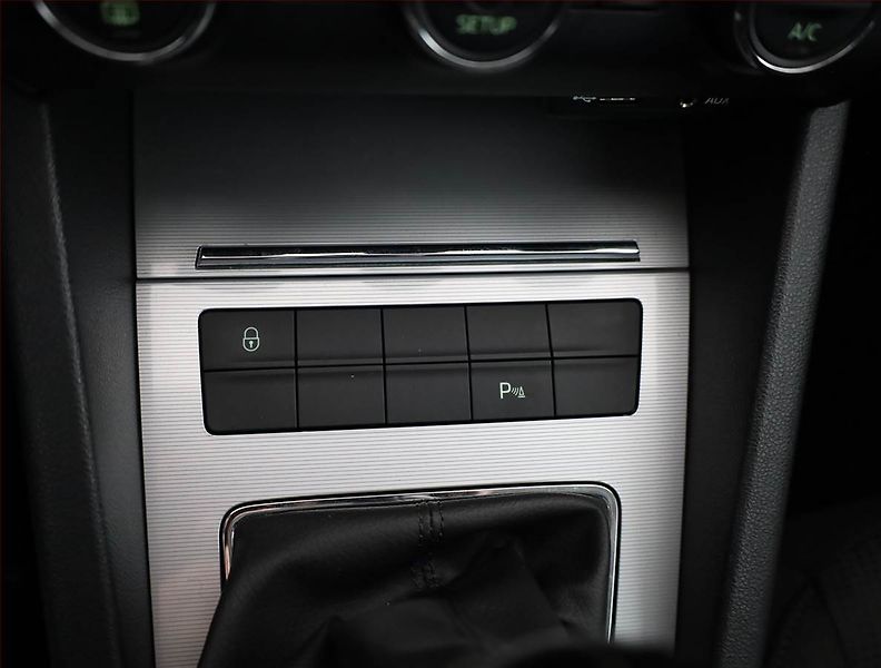 Škoda Octavia (2015) 2.0 TDI, Tempomat - fotka 12 z 19