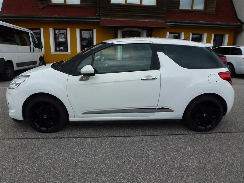 Citroën DS3 1,6 16V VTi THP SportChic - fotka 13 z 51