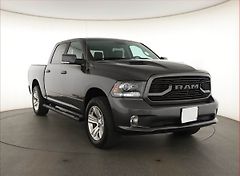 RAM 1500 (2020) 5.7 V8 Hemi - fotografie inzerátu