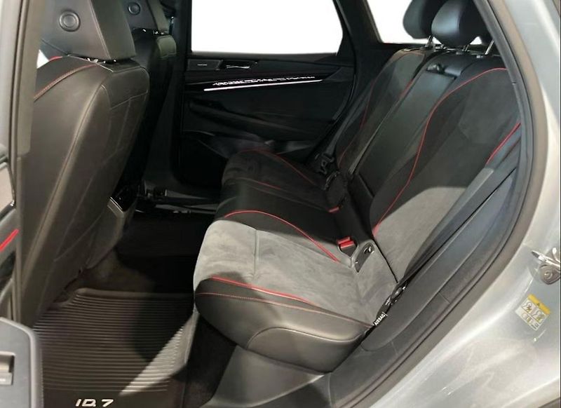 Volkswagen ID.7 Tourer GTX 360 kam Masáž HuD Tažné - fotka 15 z 19
