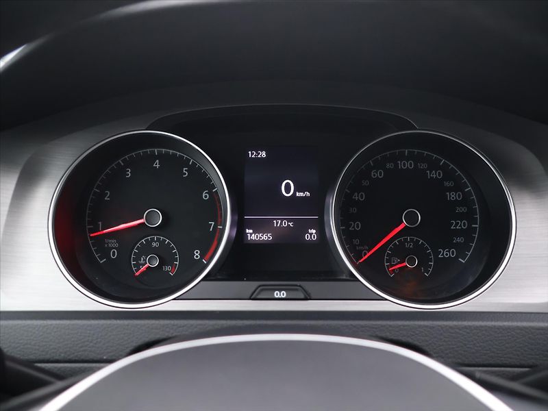 Volkswagen Golf 1,4 TSI 110kW Comfortline 1Maj - fotka 15 z 30