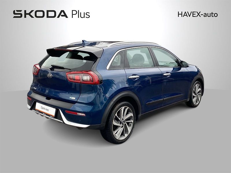 Kia Niro (2017) 1.6 GDI HEV DCT - fotka 2 z 38