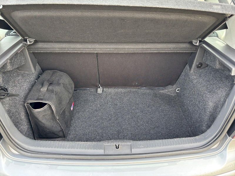 Volkswagen Polo (2008) A04 COMFO 44 2V M5F - fotka 15 z 27