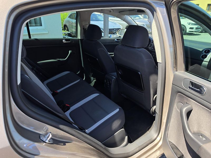 Volkswagen Golf Plus 2.0 TDI Life TZ - fotka 13 z 16