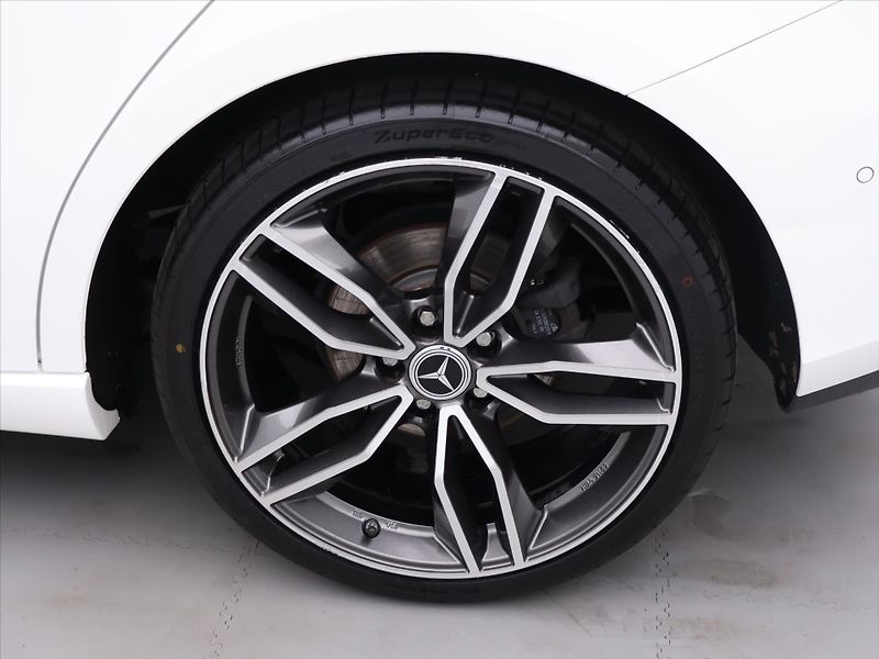 Mercedes-Benz Třídy B 1,5 180d 85kW Aut. Led Navi CZ - fotka 29 z 36