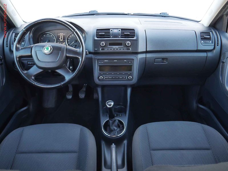 Škoda Fabia (2012) 1.2 12V, ČR, autoAC - fotka 8 z 14