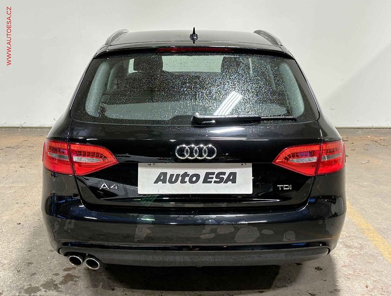 Audi A4 (2015) 2.0 TDi, TZ, bixen, +ALU - fotka 5 z 15
