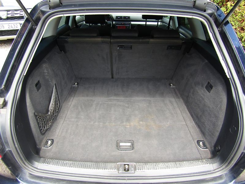Audi A4 (2006) Avant 2.0 TDI 103kW AUTOMAT - fotka 21 z 33