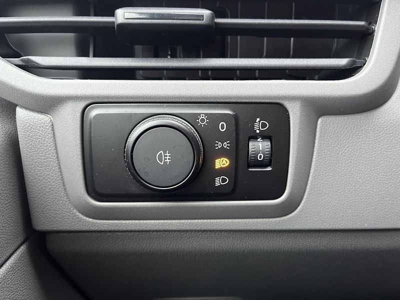 Volkswagen Transporter 2.0 TDI 110kW DR - fotka 15 z 21