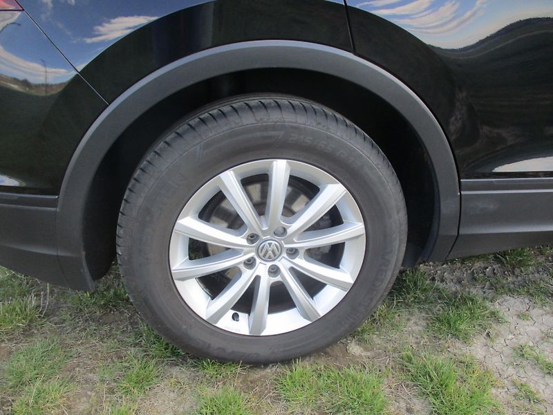 Volkswagen Tiguan 2.0TDi 110kW*TZ*PANORAMA*6MAN - fotka 31 z 43