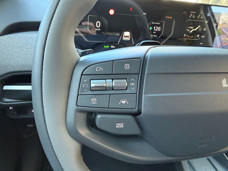 Kia EV3 EARTH 81kWh - fotka 28 z 38