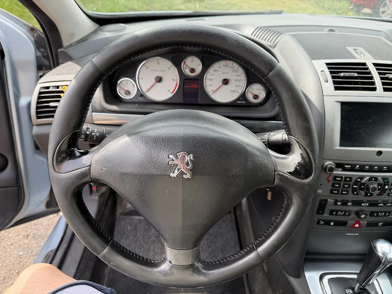 Peugeot 407 2.0 HDI AUTOMAT - fotka 17 z 19