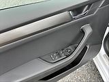Škoda Superb 2,0 TDI 110 Style - náhled 11