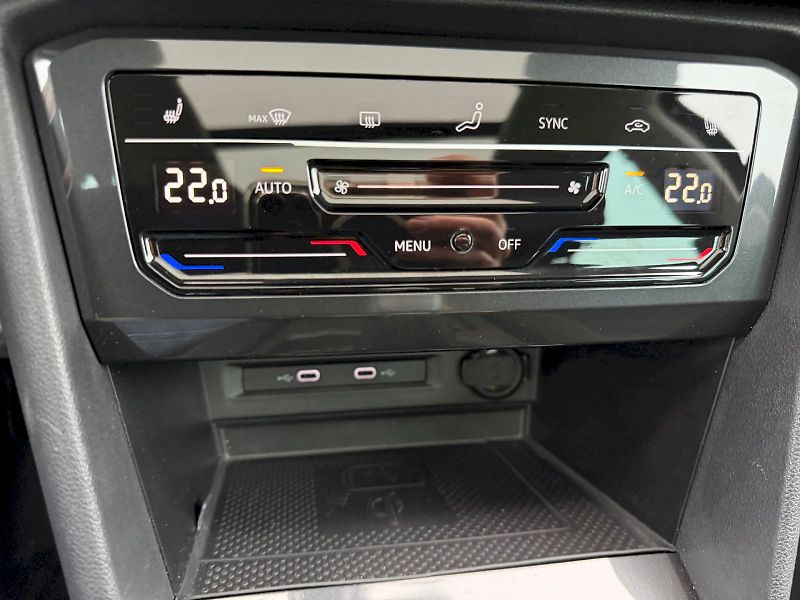 Volkswagen Tiguan (2022) 2.0 TDI 110kW Elegance - fotka 26 z 35