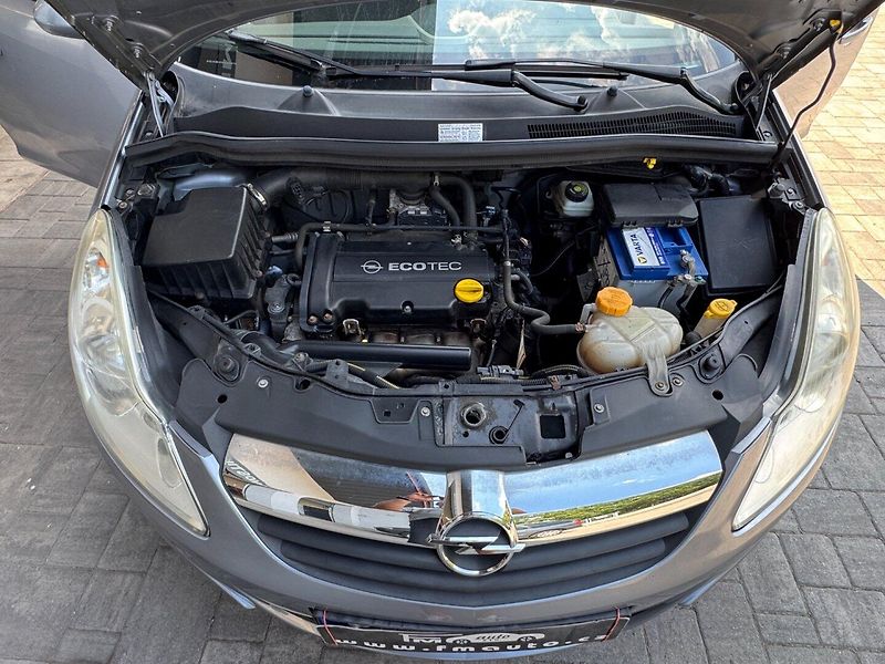 Opel Corsa (2008) 1.2 16V - fotka 19 z 21