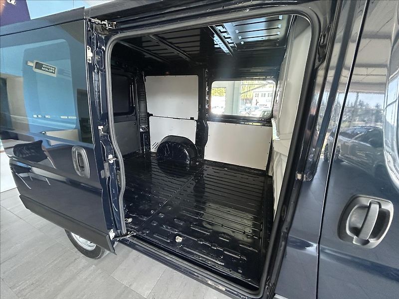Fiat Ducato 2,3   118kW,L1H1,TAŽNÉ 2500KG, - fotka 21 z 24