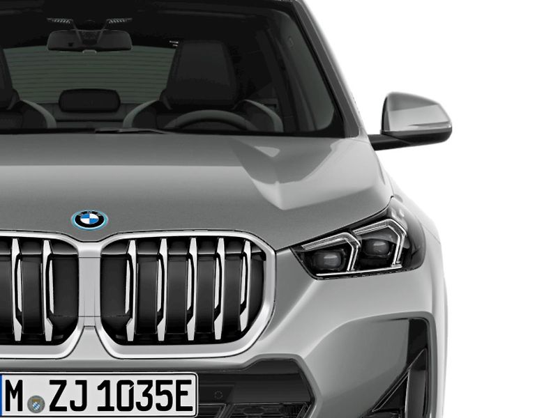 BMW X1 (2026) xDrive25e - fotka 4 z 10