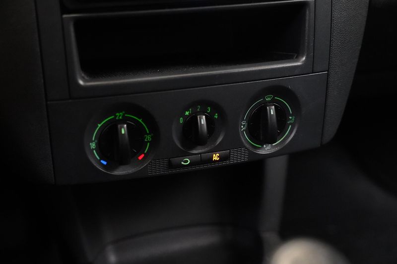Škoda Fabia - fotka 15 z 18
