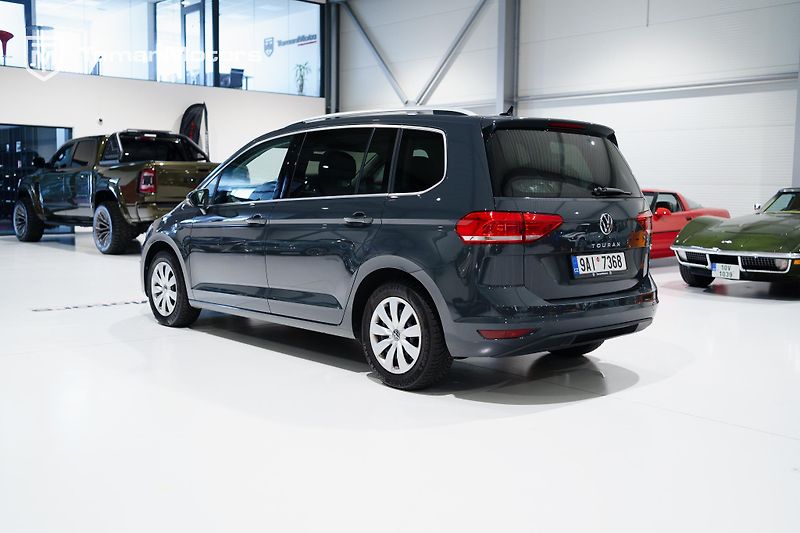 Volkswagen Touran (2022) 1.5 TSI Comfort line - fotka 7 z 22