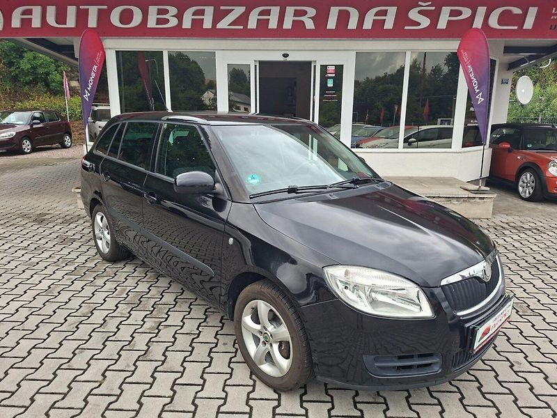 Škoda Fabia (2008) 1.4i 63kW -AUT.KLIMA-TEMPOMAT - fotka 2 z 30