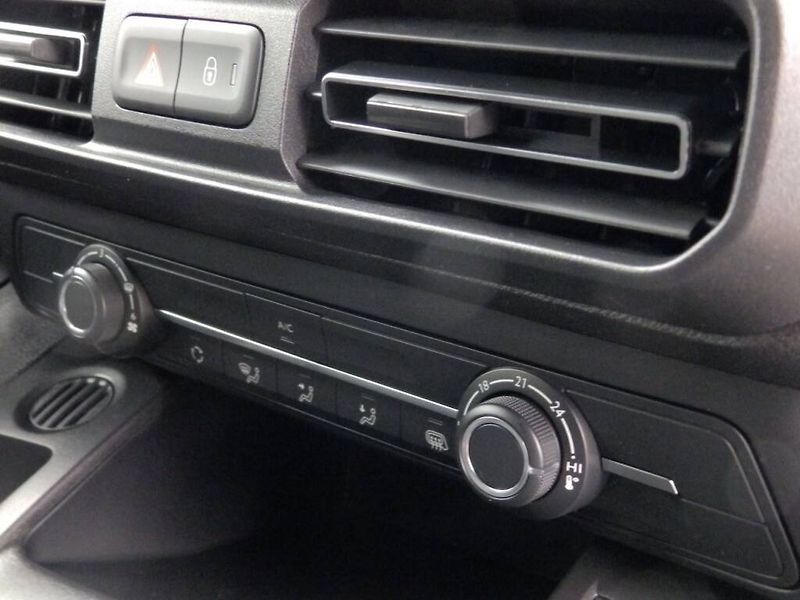 Opel Combo (2026) Van L1 Plus 1.5 CDTI (75kW) - fotka 21 z 30