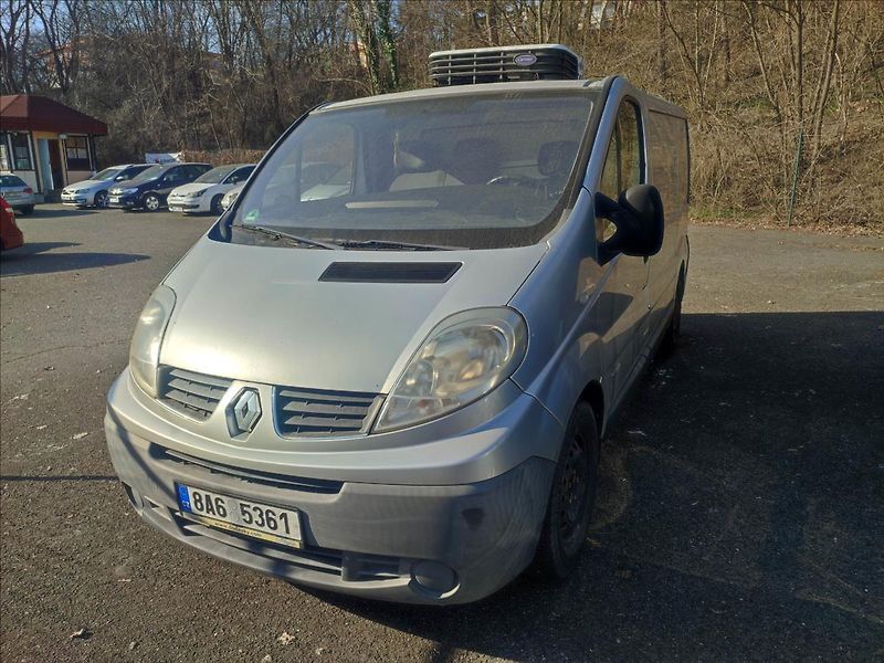 Renault Trafic 2,0 dCi 115k Confort Cool L1H1 - fotka 1 z 1