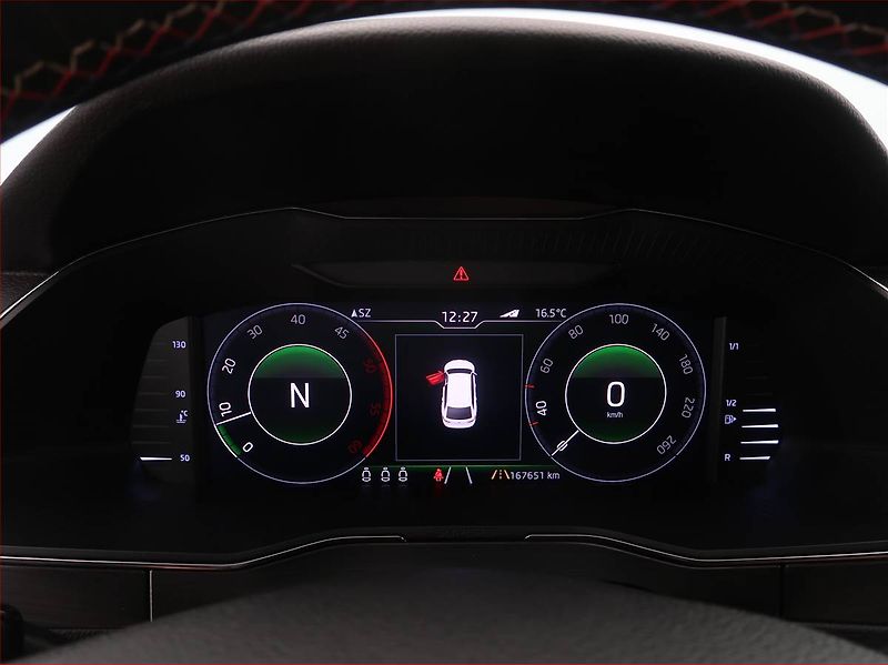 Škoda Superb (2018) Style Plus 2.0 TDI - fotka 9 z 16