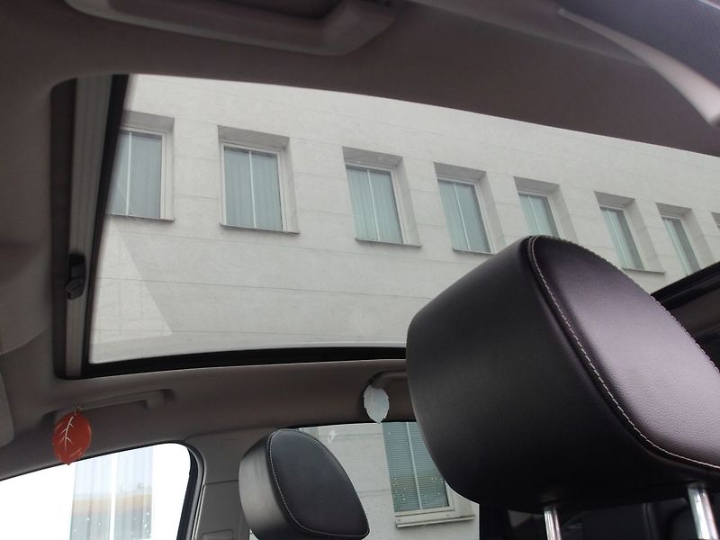 Ford Kuga 2,0TDCi TITANIUM Aut. 4x4! - fotka 32 z 44