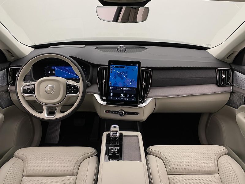 Volvo XC90 (2026) B5 AWD AUT BRIGHT PLUS 7míst - fotka 2 z 68