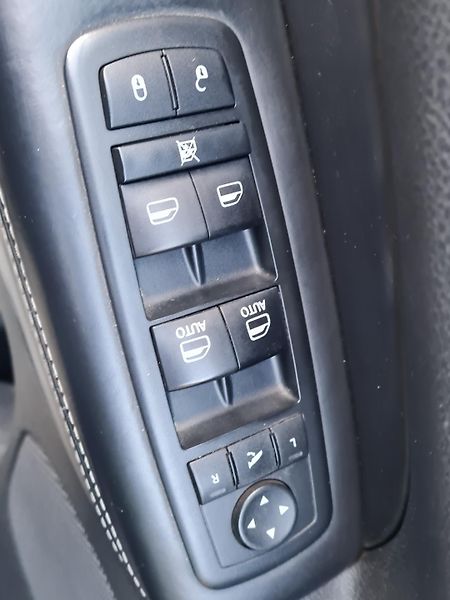 Jeep Grand Cherokee (2017) 3.0CRDi 184kW! OVERLAND!  - fotka 15 z 15