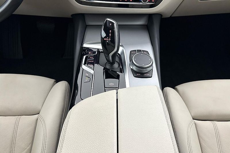 BMW Řada 6 řady 6 | 640i xDrive - fotka 10 z 17