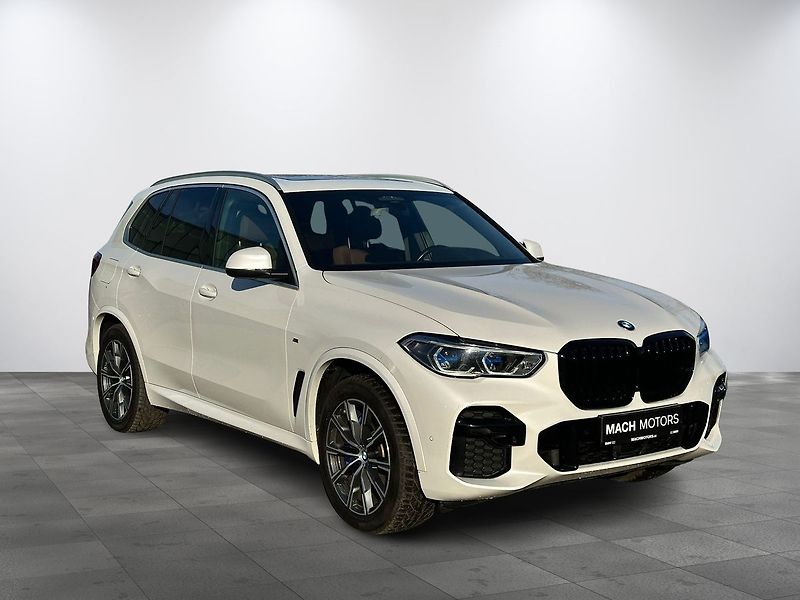 BMW X5 40D xDrive M-Sport, PANO, TZ - fotka 2 z 18