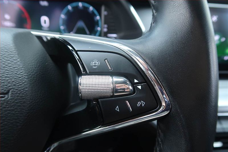 Škoda Octavia (2022) Ambition Plus 2.0 TDI - fotka 17 z 21