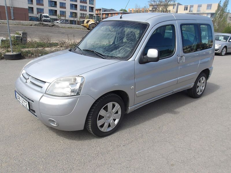 Citroën Berlingo 1,6HDi 2xŠOUPAČKY - fotka 2 z 29