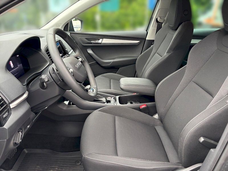 Škoda Karoq (2025) SELECTION 1.5 TSI 110 kW A7F - fotka 17 z 31